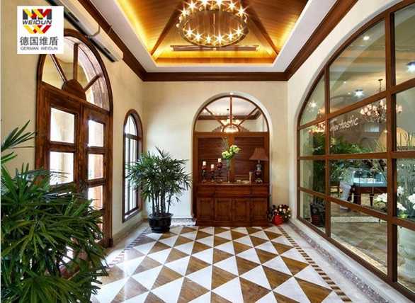 酒店復(fù)古實(shí)木門窗